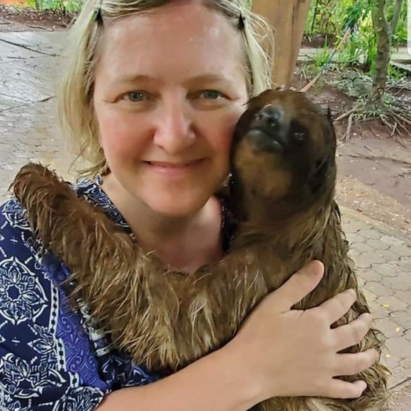 Meet your Posher, Linda Hartwick - Picture 5 of 5